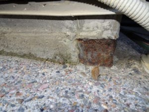 Design fault causing columns to rust