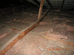 Danger of roof structure collapsing 