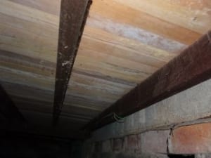 Insufficient ventilation causing mould and dry-rot